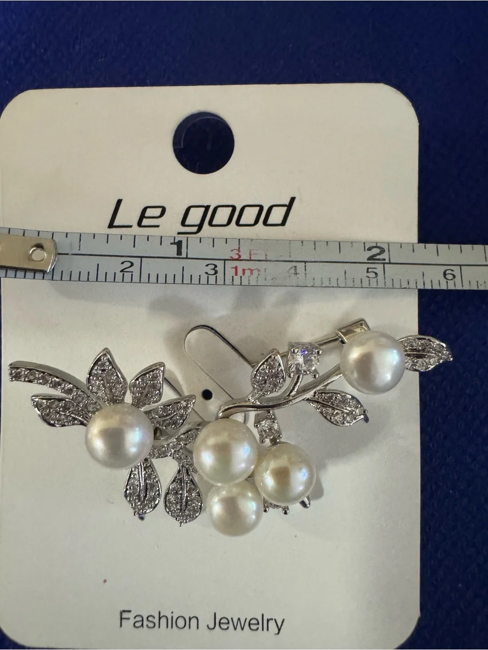 Elegant Silvery and sparkly Pearl Floral branching Brooch with White Pearls NWT